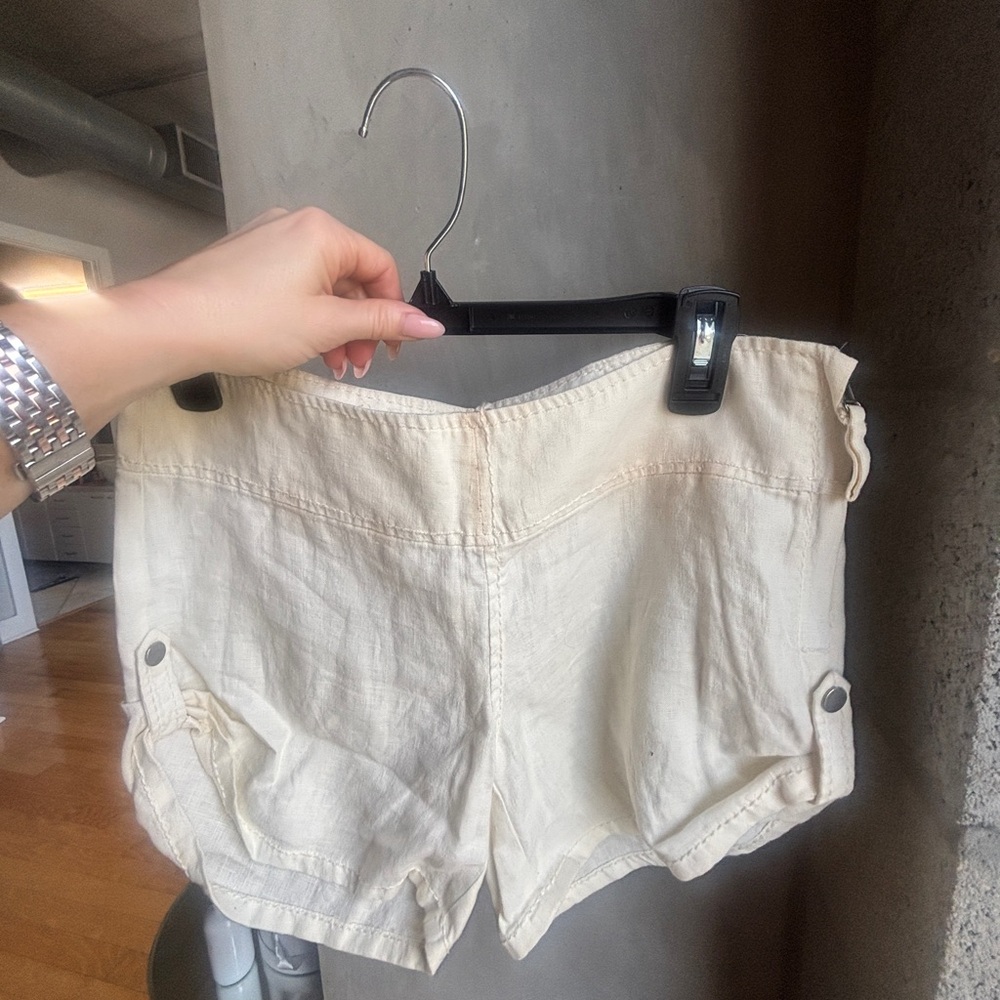 Max Studio Cream Women's Shorts